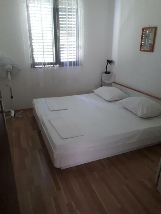 Apartmani Vuksanovic Pag Town Dış mekan fotoğraf